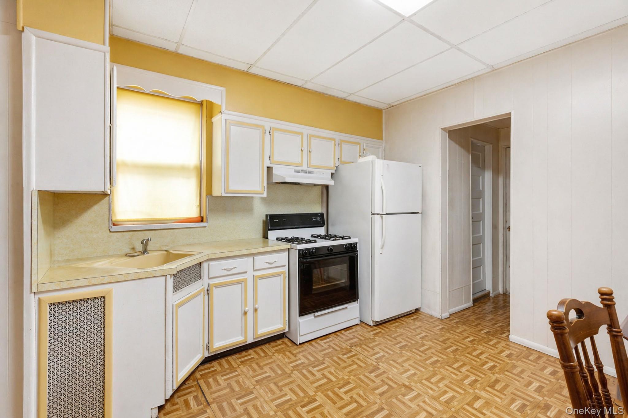 Single Family Bedford  Brooklyn, NY 11226, MLS-959260-4