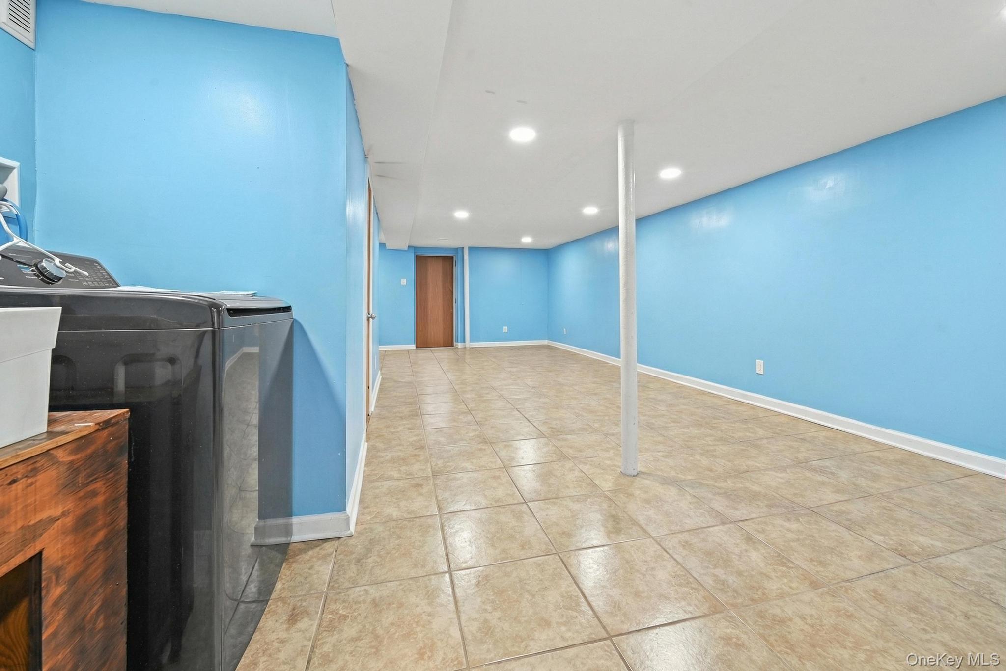 Single Family Avenue M  Brooklyn, NY 11234, MLS-959277-17