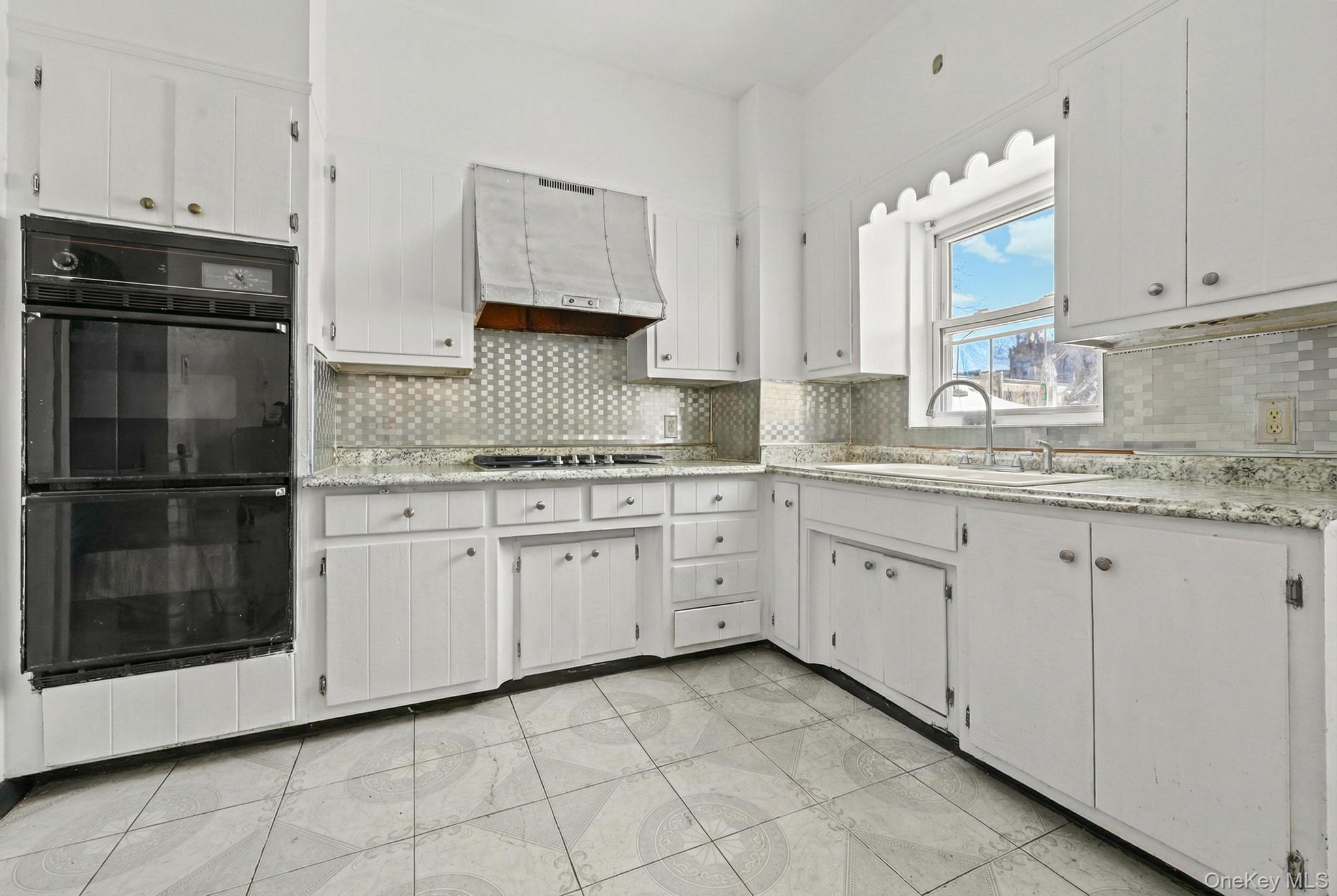 Single Family Avenue M  Brooklyn, NY 11234, MLS-959277-5