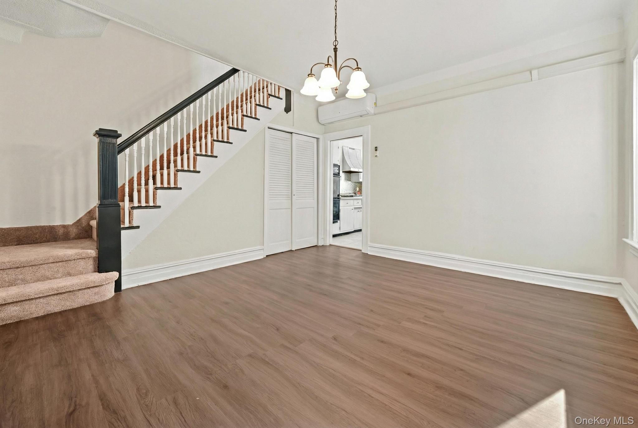 Single Family Avenue M  Brooklyn, NY 11234, MLS-959277-8