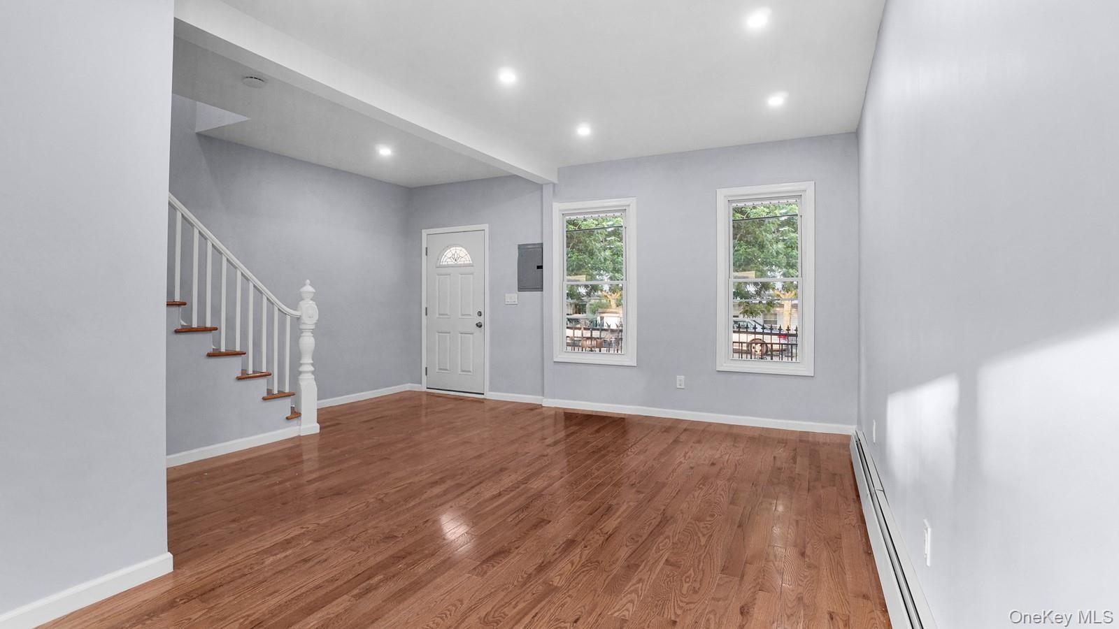 Single Family Rosedale  Bronx, NY 10460, MLS-959278-8