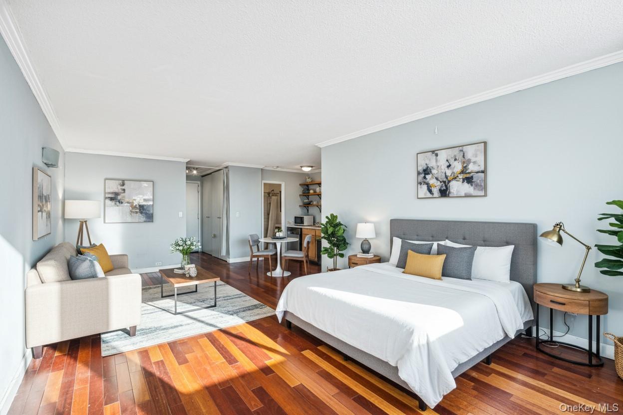 Condo Union Turnpike  Queens, NY 11367, MLS-959347-16