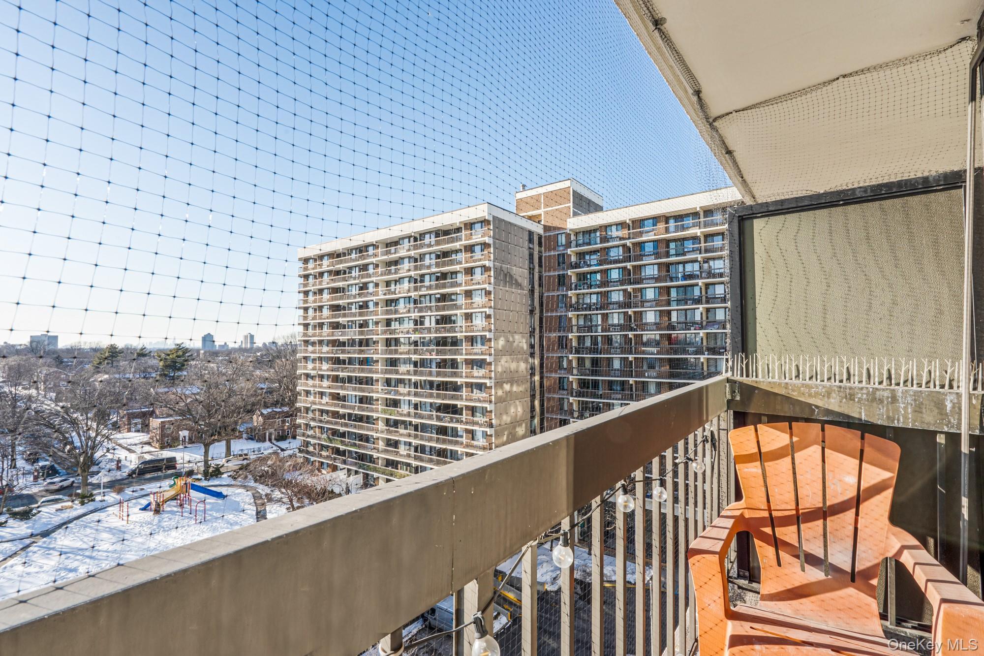 Condo Union Turnpike  Queens, NY 11367, MLS-959347-17