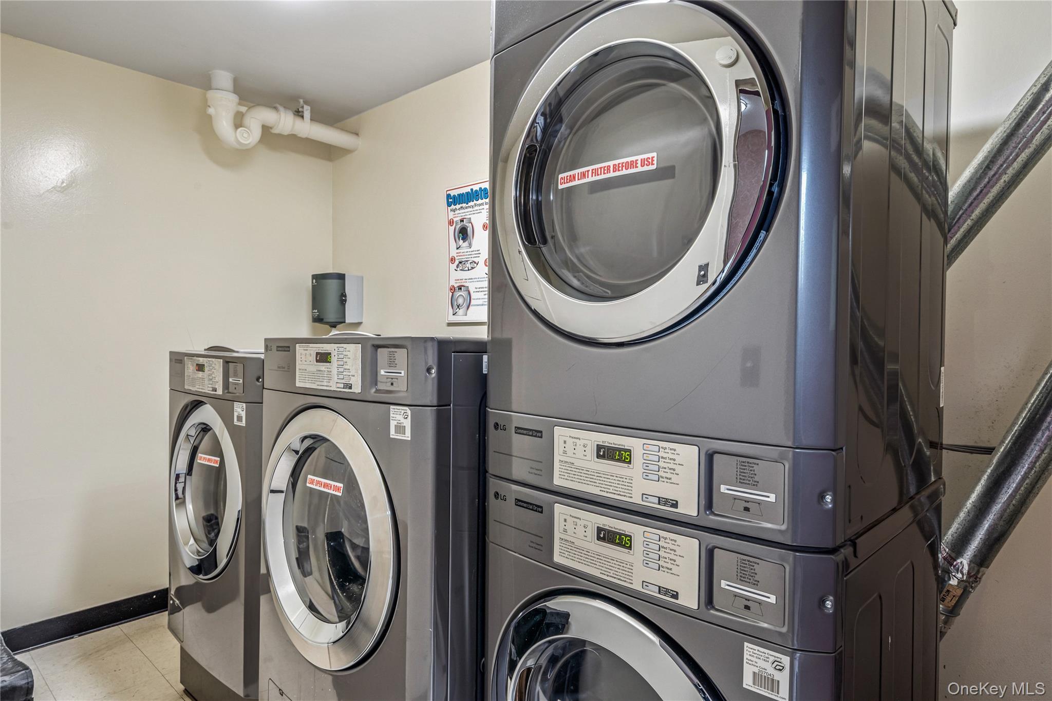 Condo Union Turnpike  Queens, NY 11367, MLS-959347-20