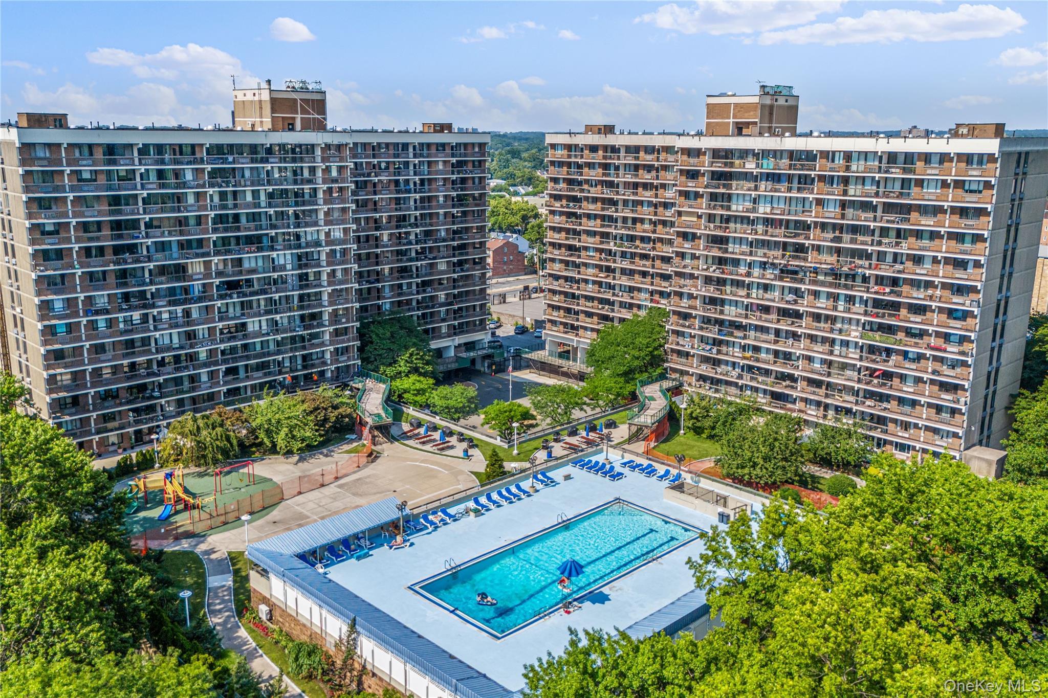 Condo Union Turnpike  Queens, NY 11367, MLS-959347-21