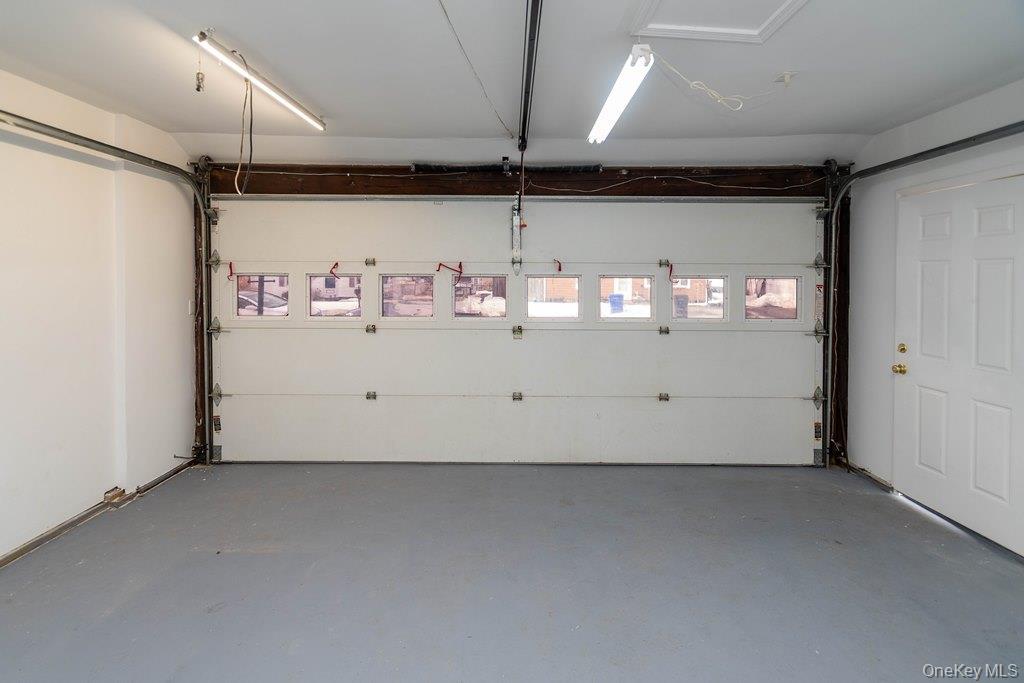 Single Family Oven Rock  Out Of Area, NY 06801, MLS-959364-29