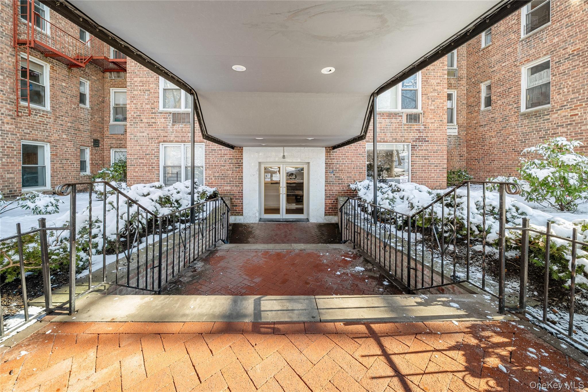 Coop Riverdale  Bronx, NY 10471, MLS-959383-3