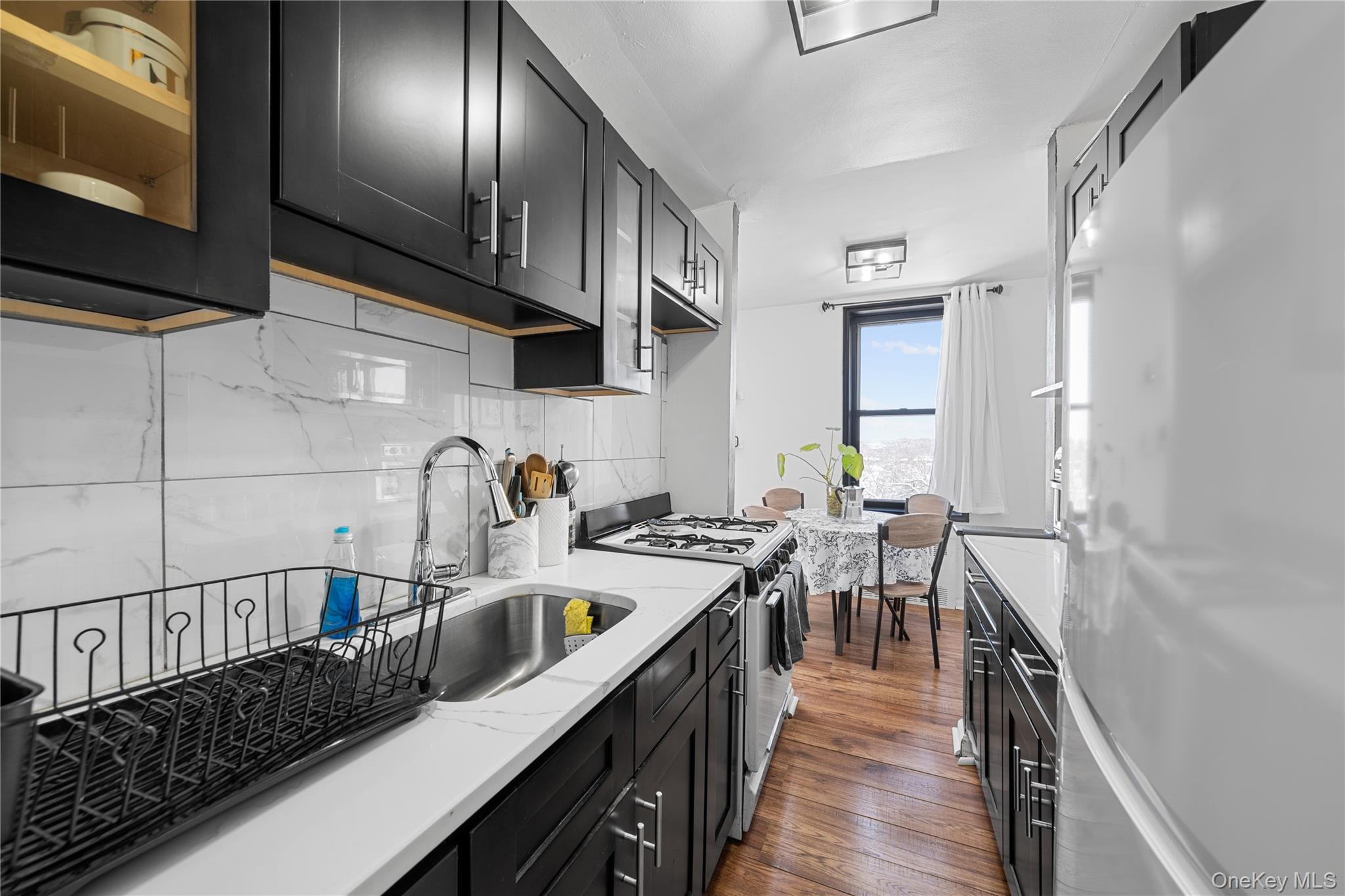 Coop Riverdale  Bronx, NY 10471, MLS-959383-8