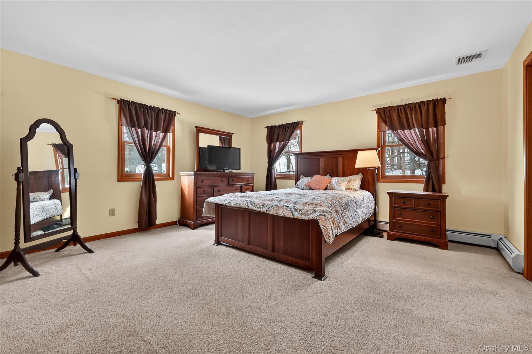 Single Family Bens  Orange County, NY 10918, MLS-959390-21