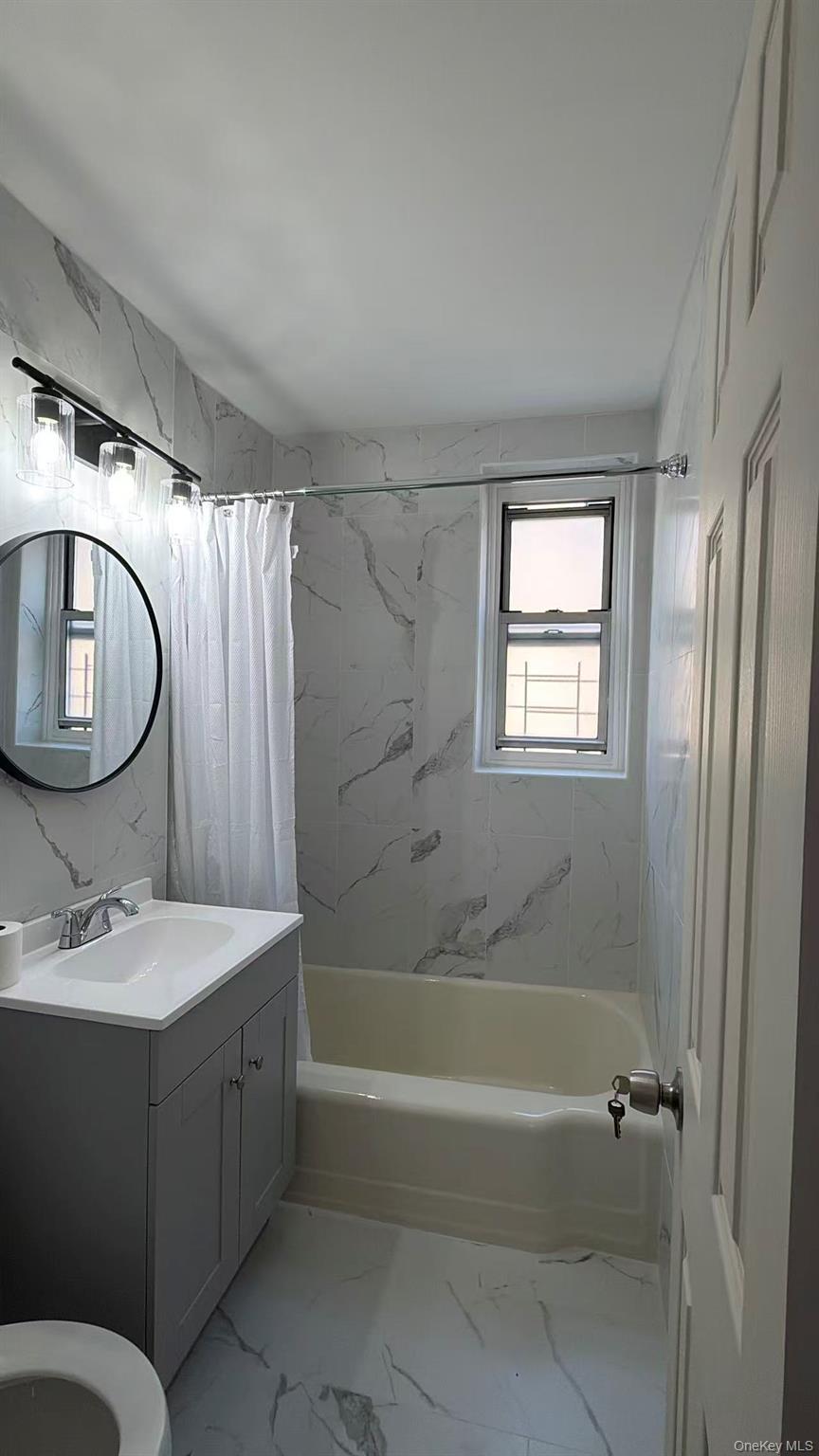 Condo 80th  Queens, NY 11373, MLS-959394-8