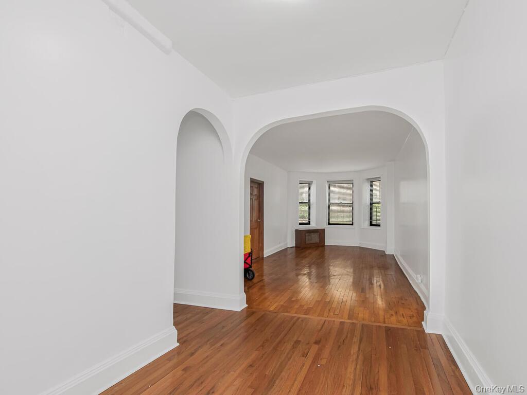 Coop Brady  Bronx, NY 10462, MLS-959417-6