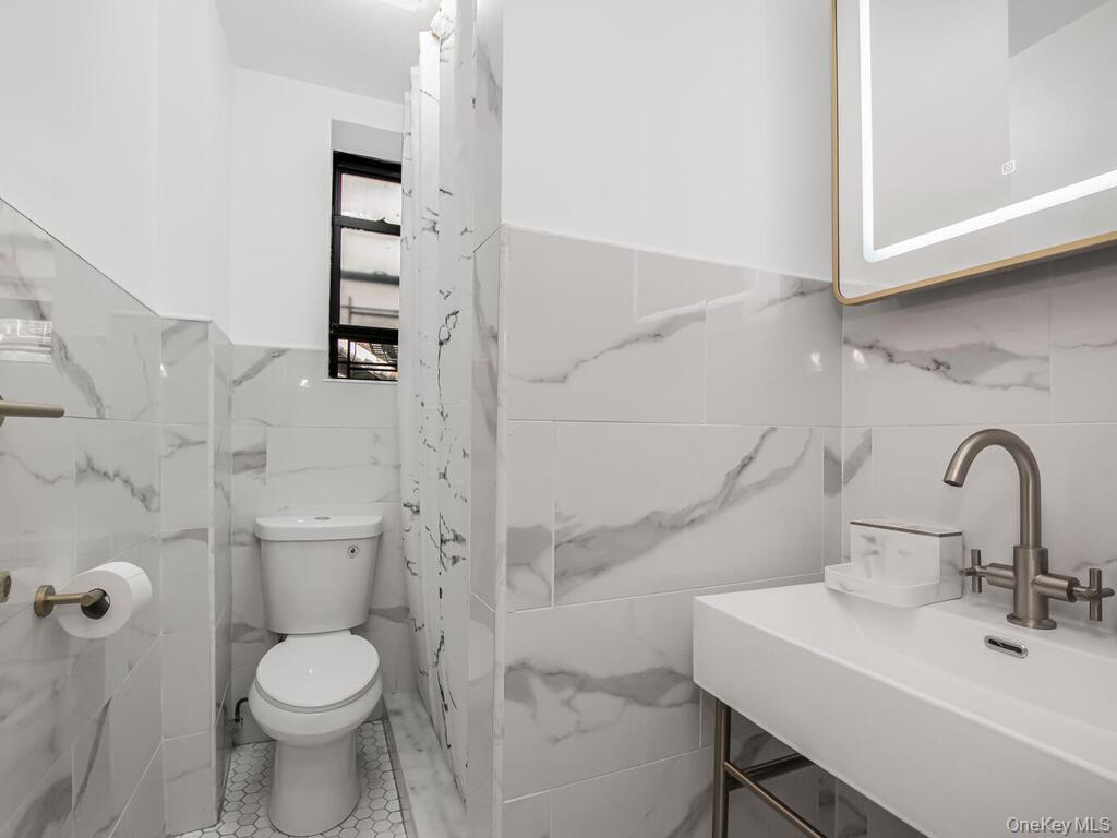 Coop Brady  Bronx, NY 10462, MLS-959417-9