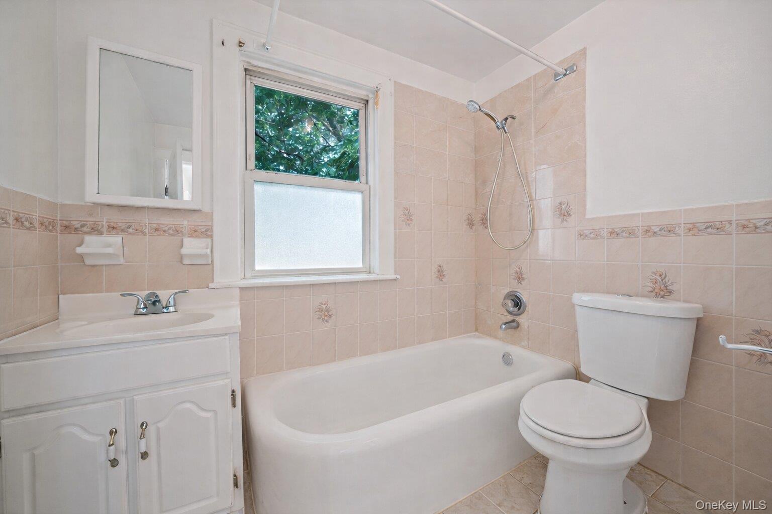 Apartment 230th Queens, NY 11413, MLS-959447-5