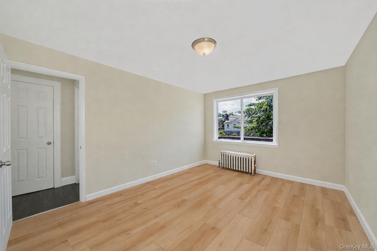 Apartment 230th  Queens, NY 11413, MLS-959447-6