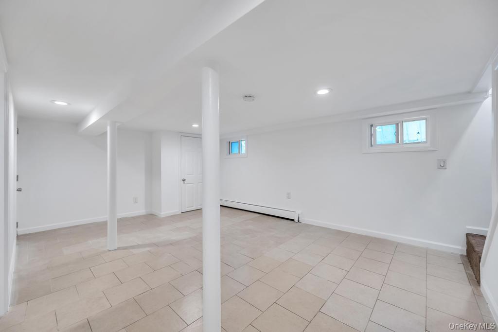 Single Family Mirin  Nassau County, NY 11575, MLS-959465-29