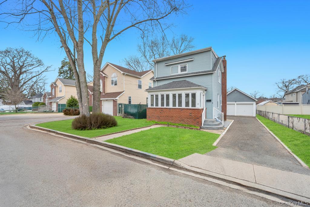 Single Family Mirin  Nassau County, NY 11575, MLS-959465-4