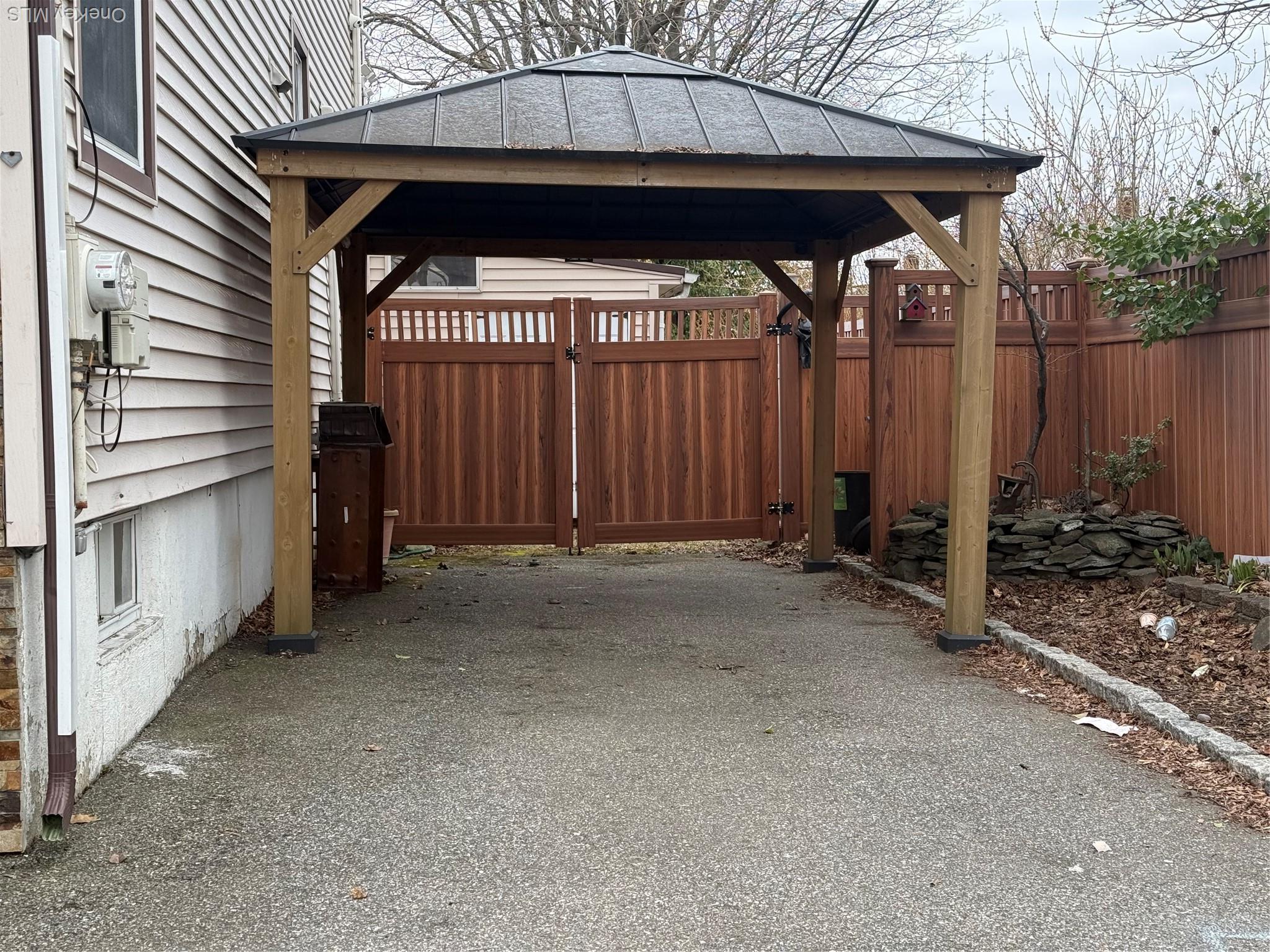 Single Family Jerusalem  Nassau County, NY 11801, MLS-959473-2