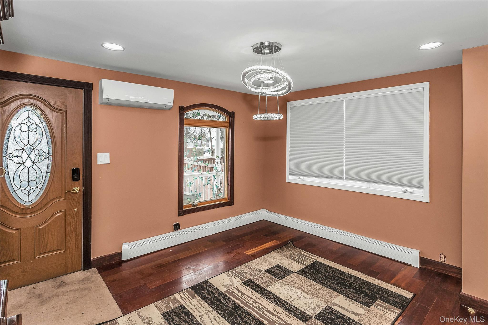 Single Family Jerusalem  Nassau County, NY 11801, MLS-959473-5
