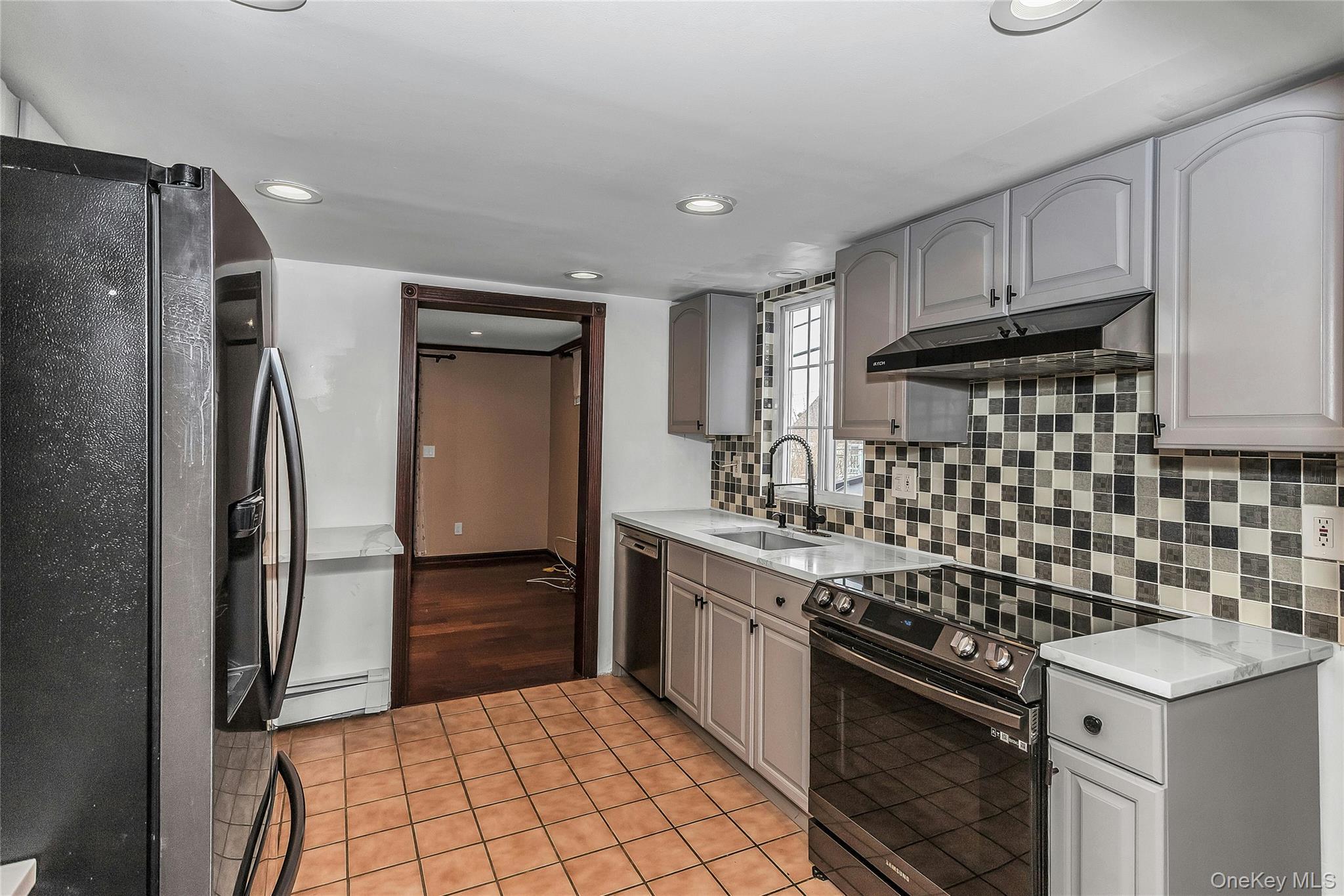 Single Family Jerusalem  Nassau County, NY 11801, MLS-959473-8