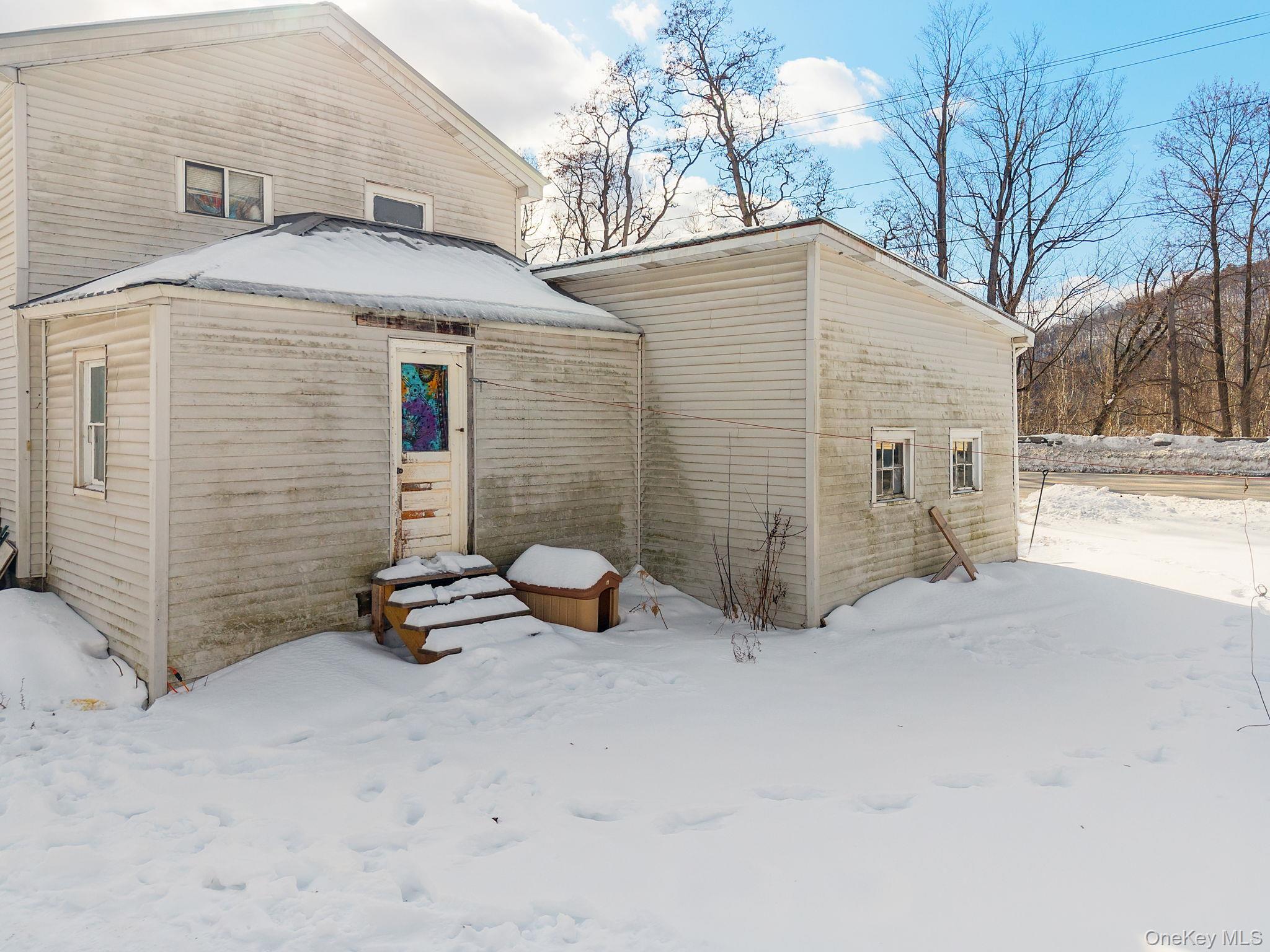 Single Family Middlefort  Out Of Area, NY 12122, MLS-959518-6