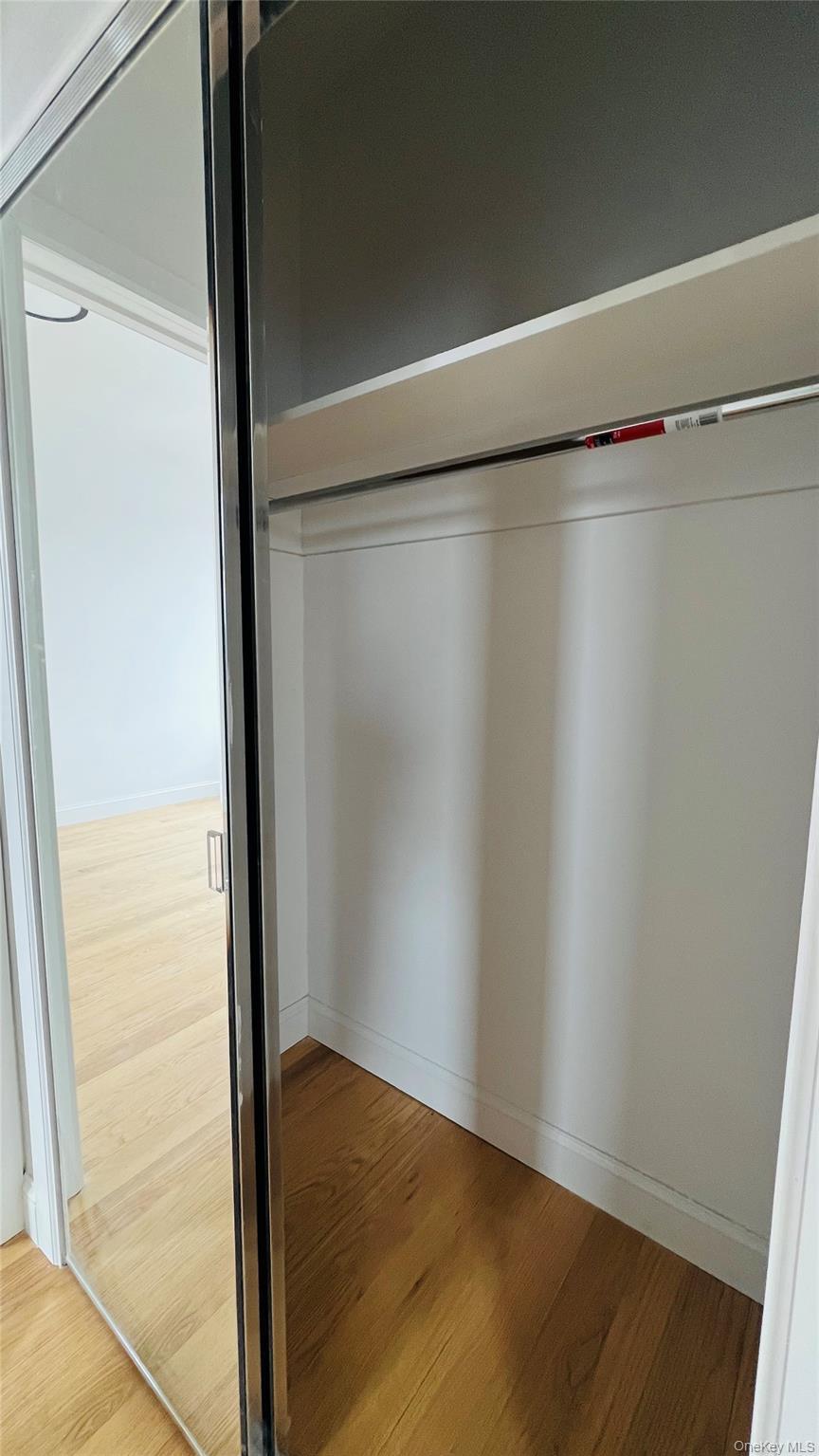 Condo 39th  Queens, NY 11377, MLS-959536-6