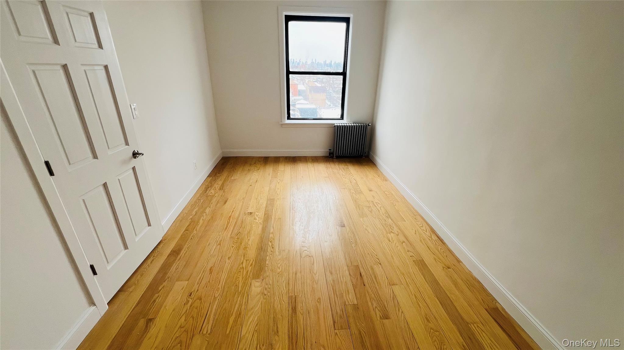 Condo 39th  Queens, NY 11377, MLS-959536-7