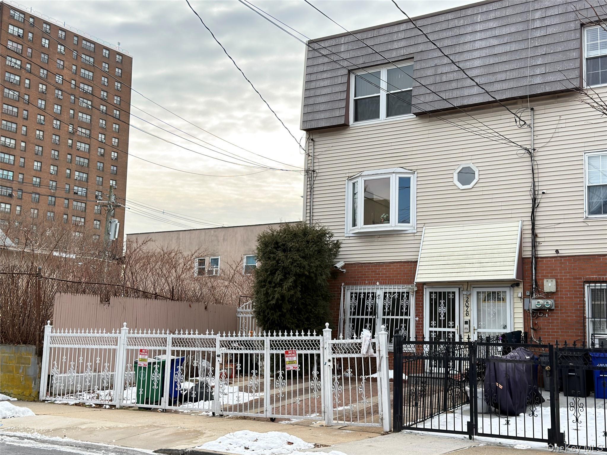 Single Family Caesar  Bronx, NY 10473, MLS-959567-6