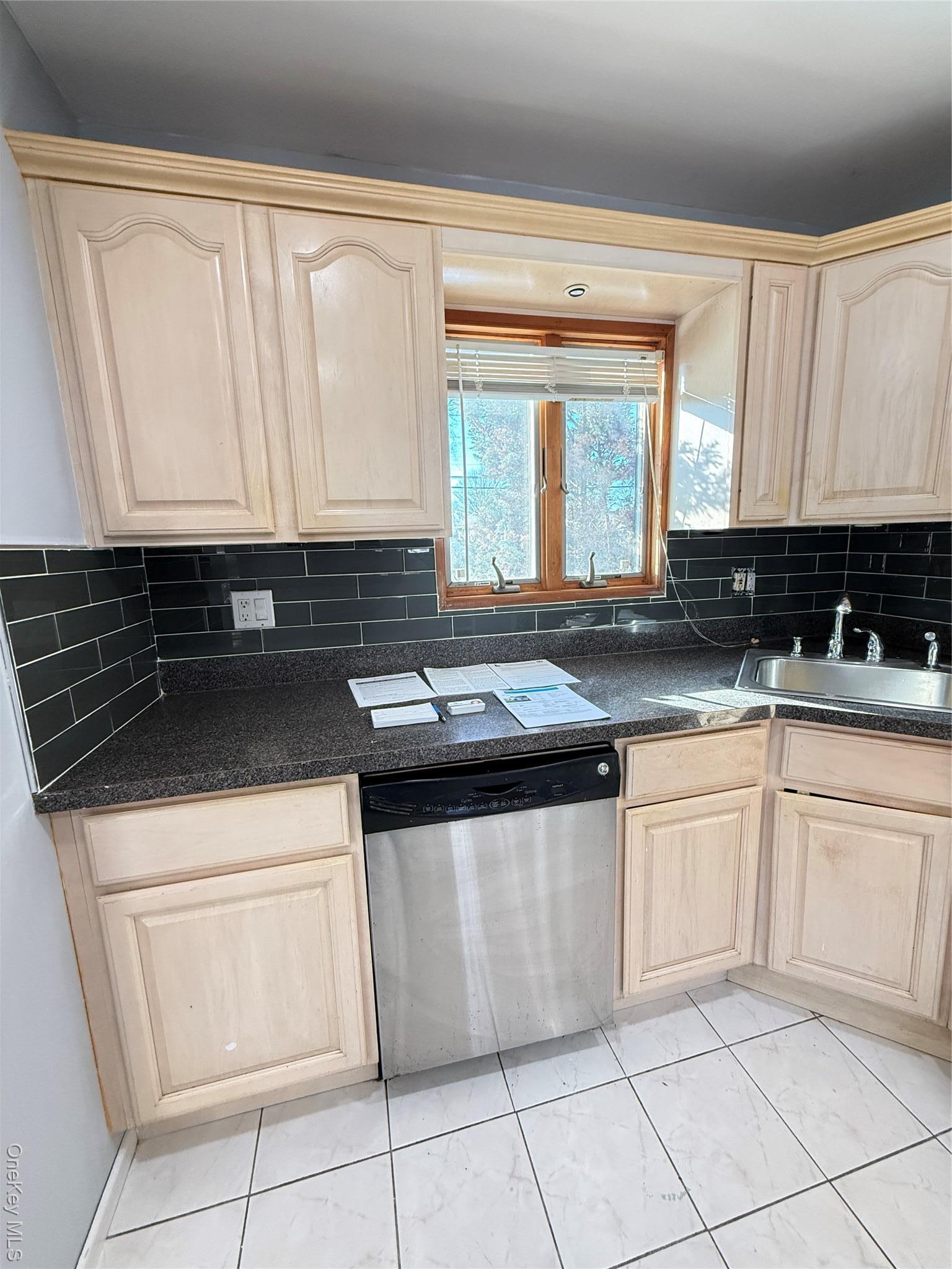 Single Family Steele  Nassau County, NY 11510, MLS-959569-18