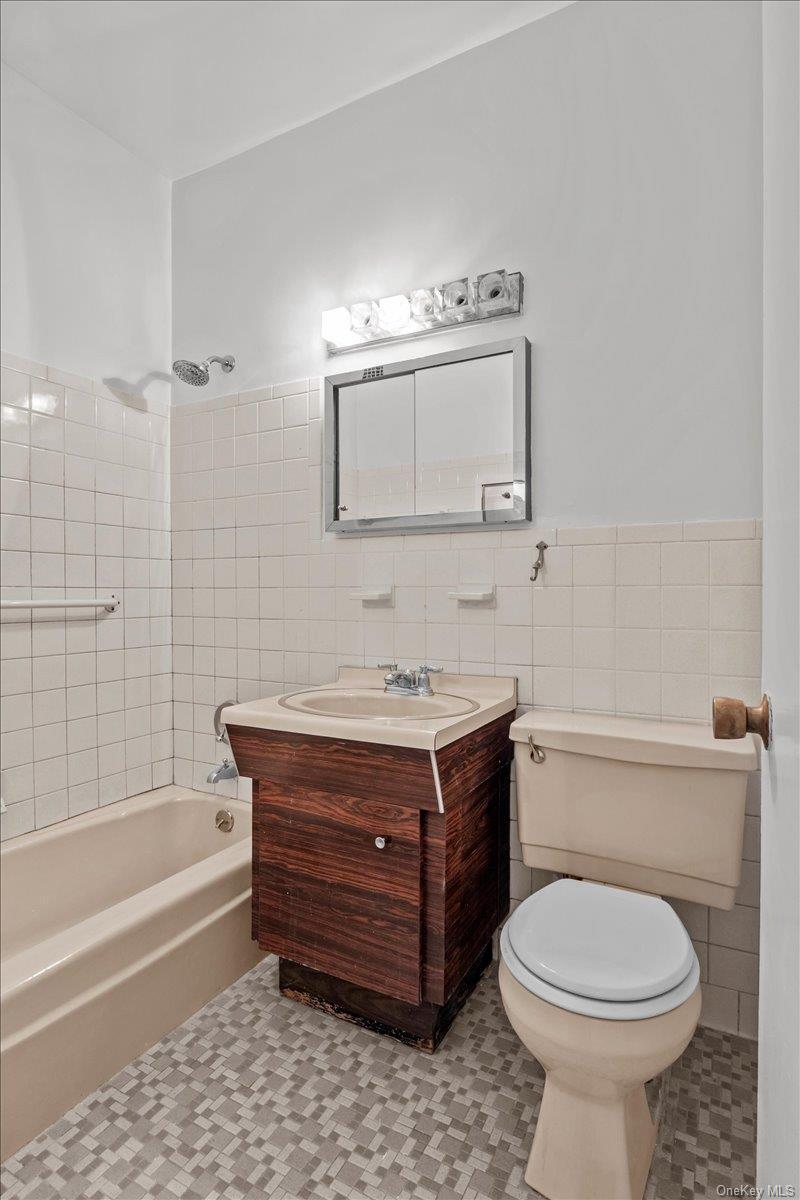 Coop Kappock Bronx, NY 10463, MLS-959574-8