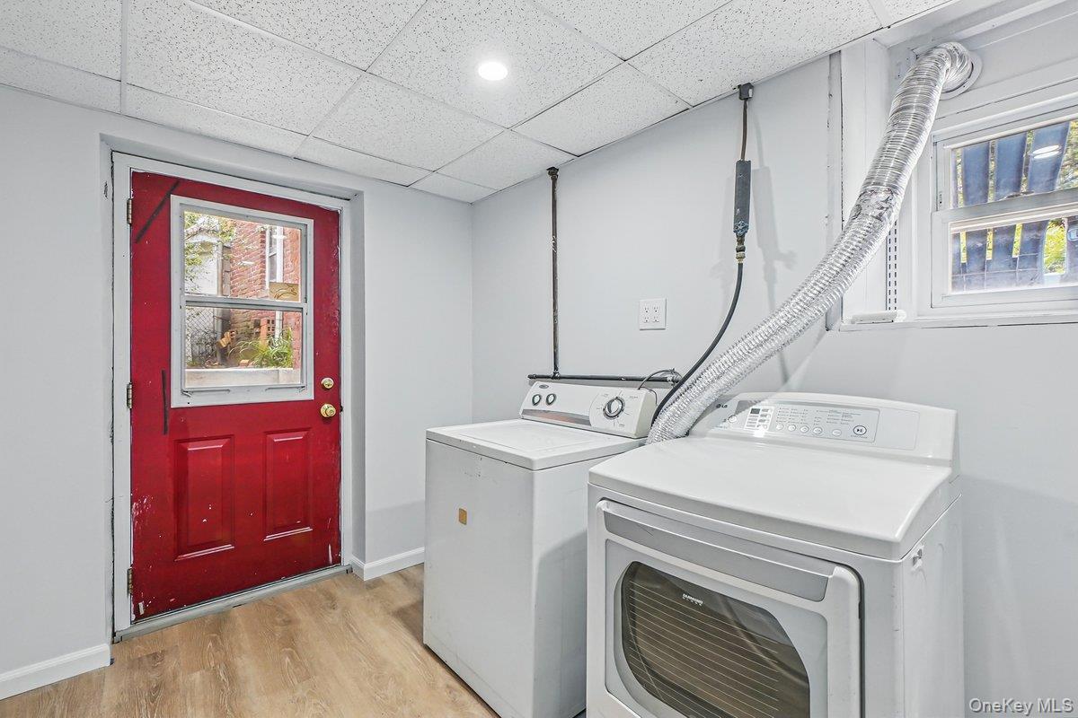 Single Family Hazen  Queens, NY 11370, MLS-959618-22