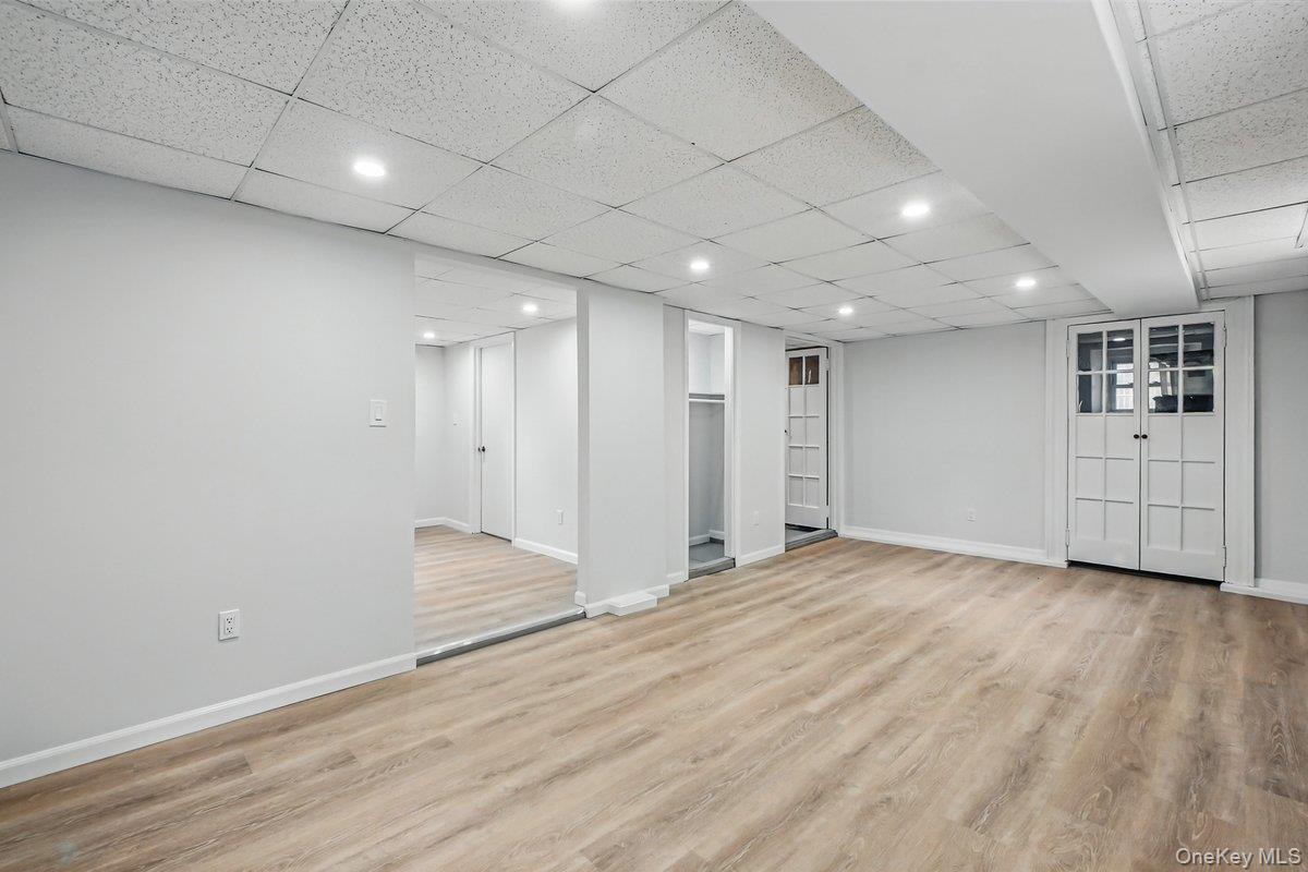 Single Family Hazen  Queens, NY 11370, MLS-959618-24