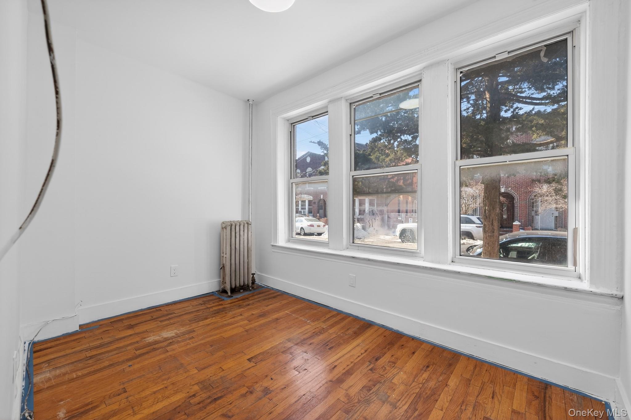 Single Family Hemlock  Brooklyn, NY 11208, MLS-959628-4