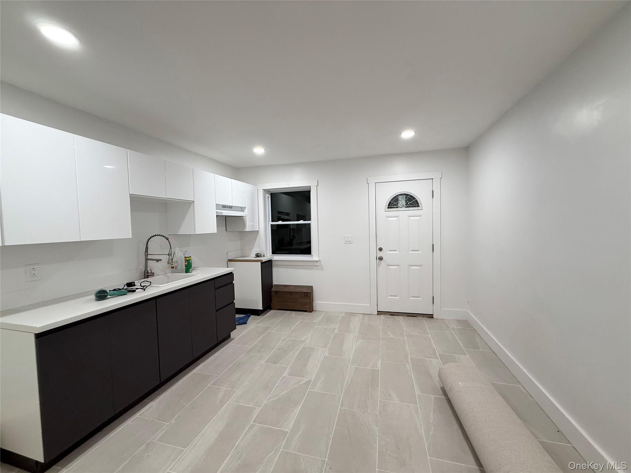 Single Family 70th  Queens, NY 11367, MLS-959632-4