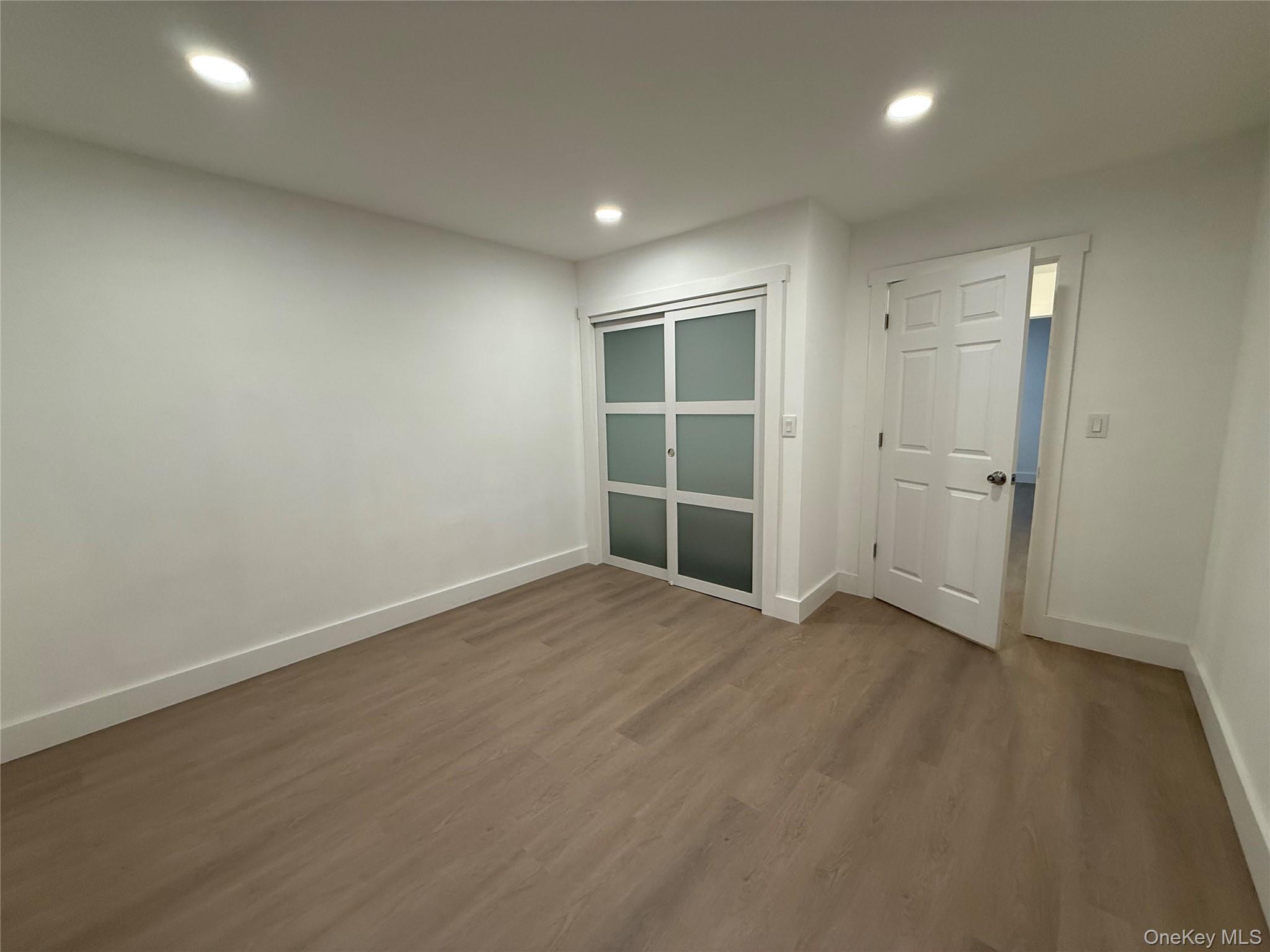 Single Family 70th  Queens, NY 11367, MLS-959632-7