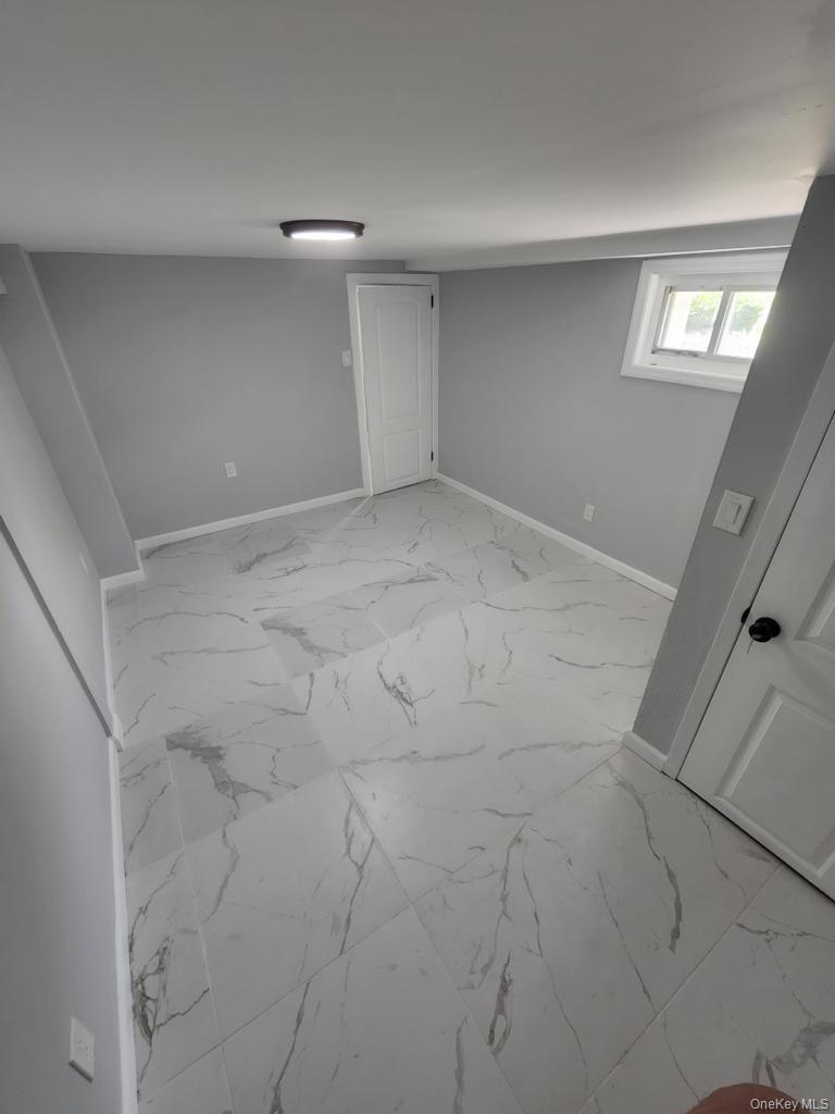 Single Family Brinkerhoff  Queens, NY 11412, MLS-959650-8