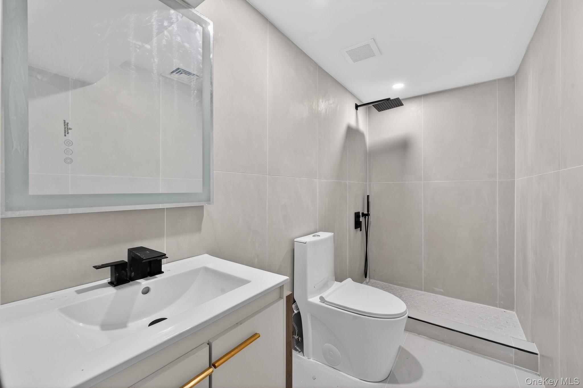 Single Family Huxley  Queens, NY 11422, MLS-959670-12