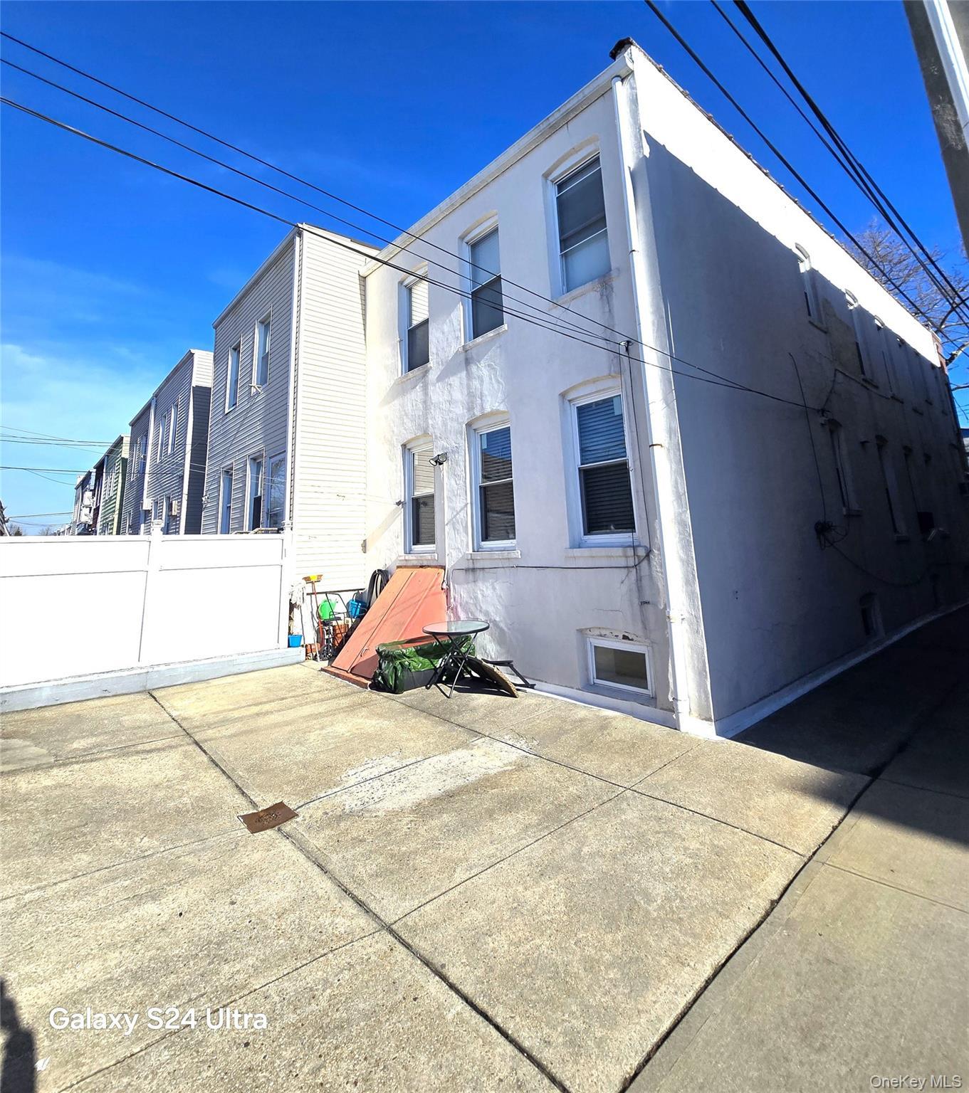 Single Family 68th  Queens, NY 11385, MLS-959700-8