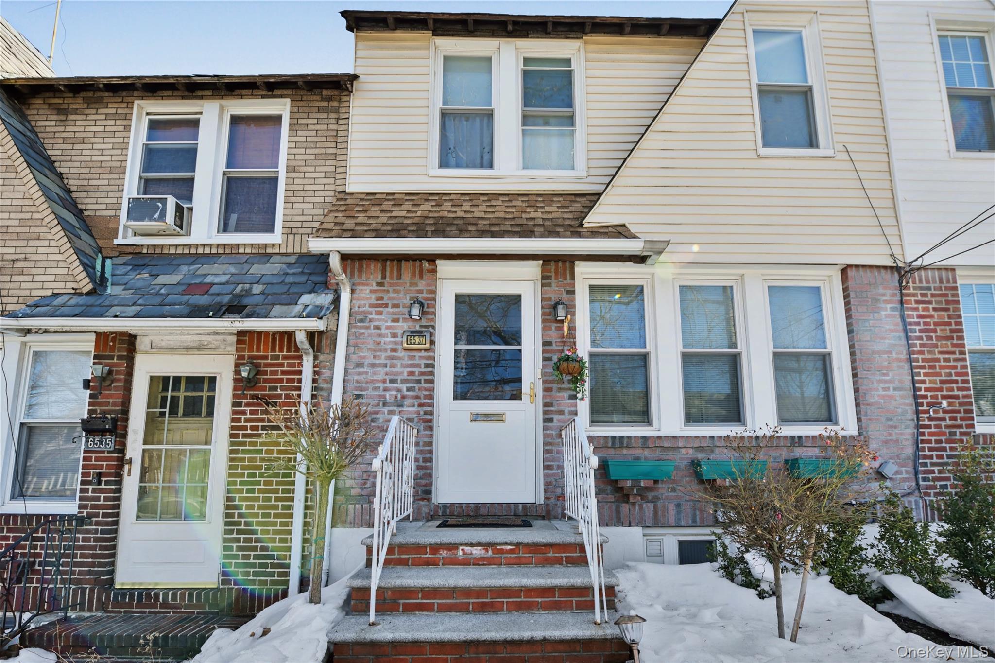 Single Family 77th  Queens, NY 11379, MLS-959704-2