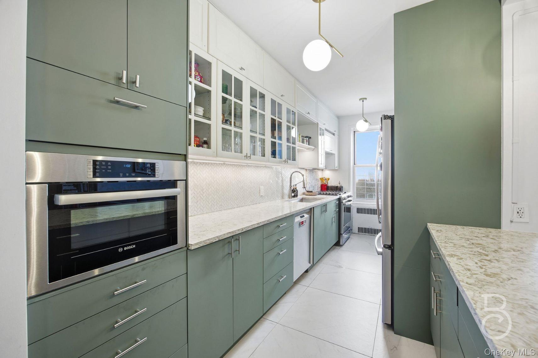 Coop 35th  Queens, NY 11372, MLS-959729-3