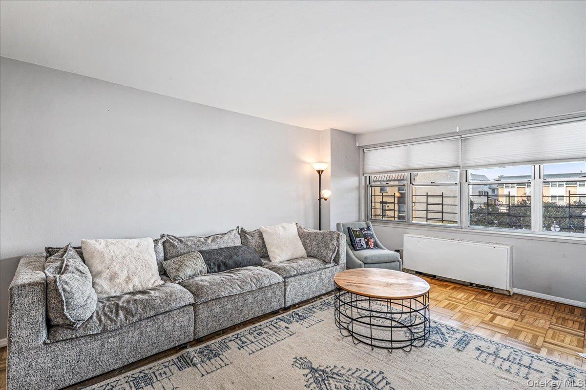 Coop 215th  Queens, NY 11360, MLS-959741-3