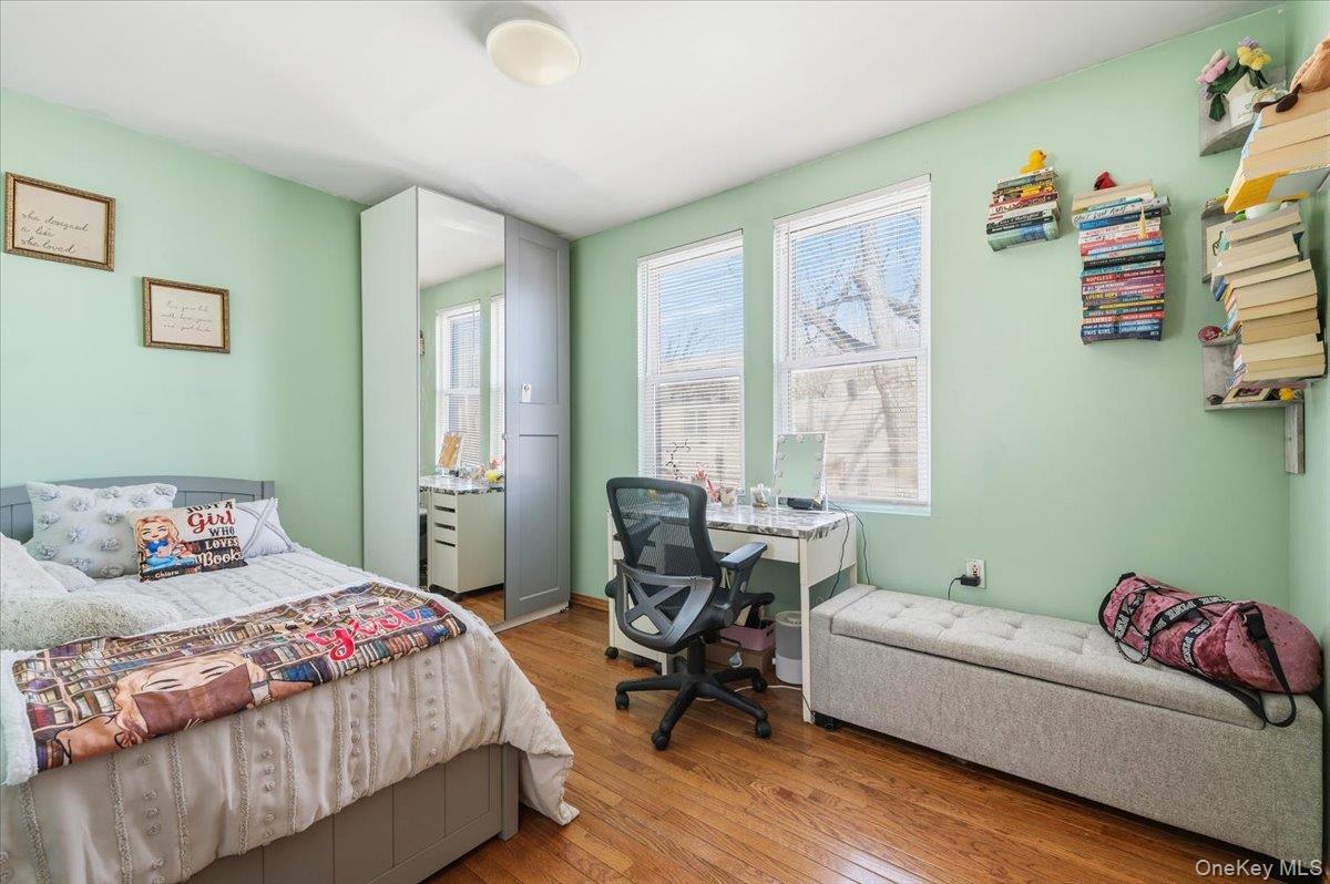 Single Family 69th  Queens, NY 11385, MLS-959750-11