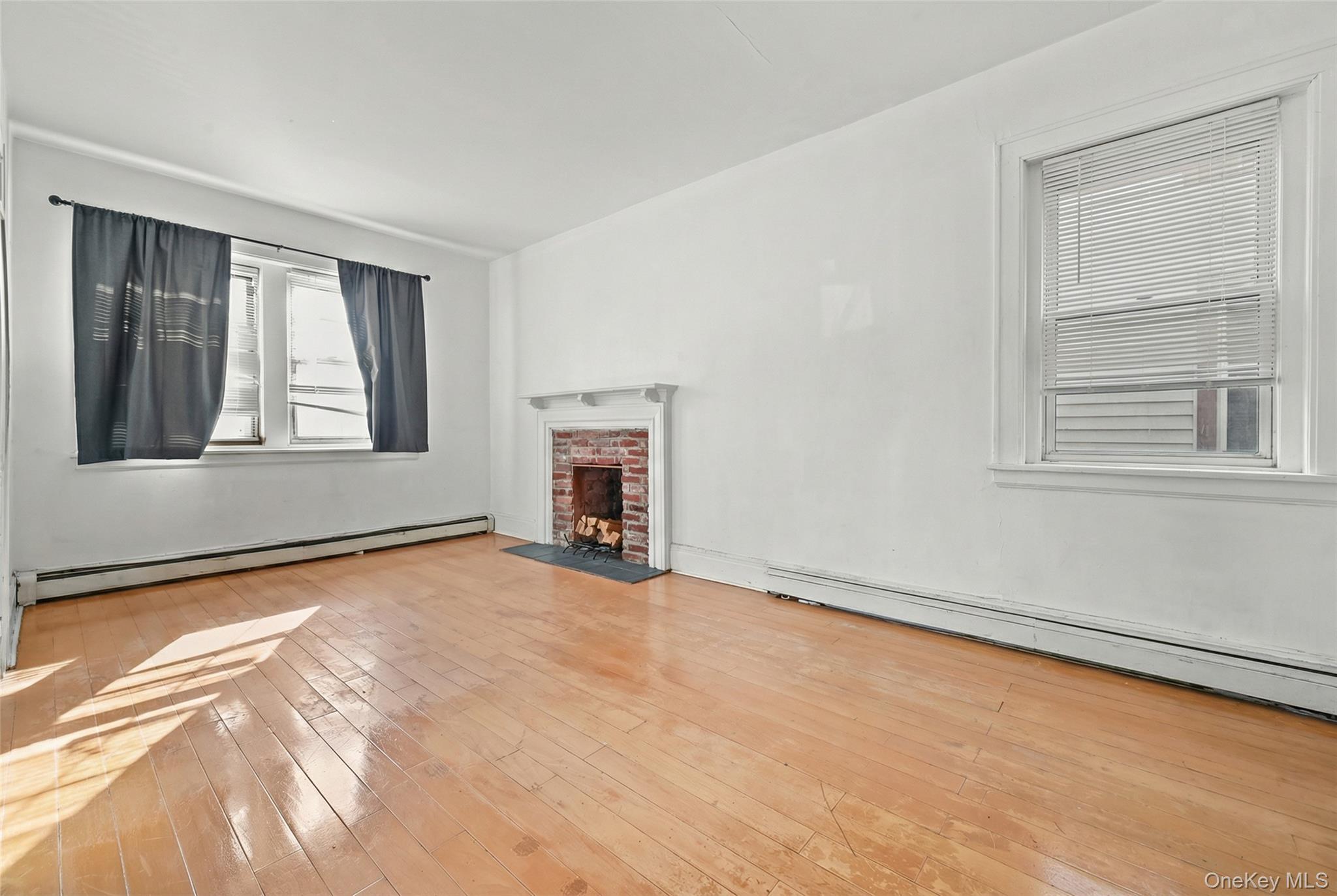 Single Family 15th  Queens, NY 11356, MLS-959779-2