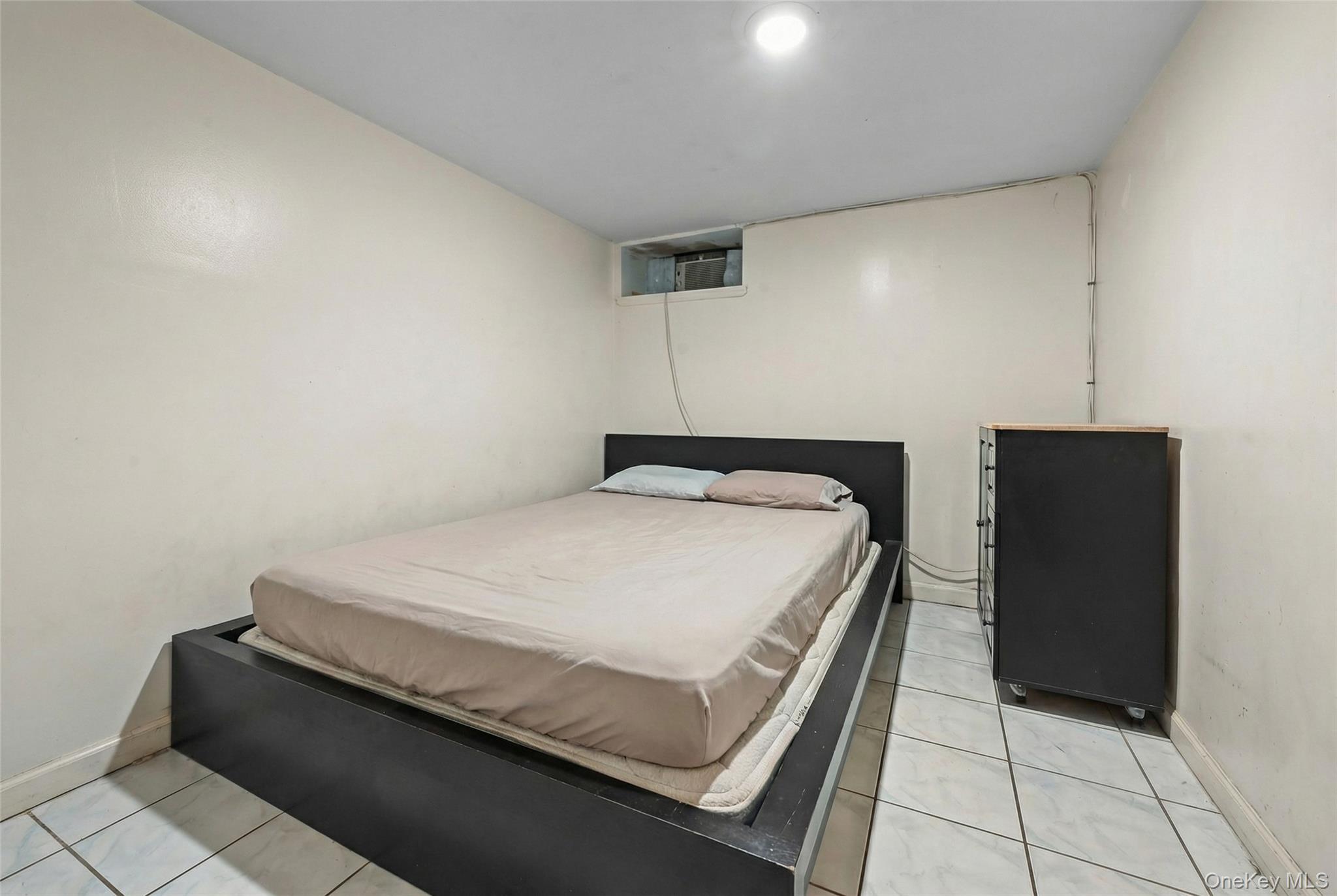 Single Family 15th  Queens, NY 11356, MLS-959779-23