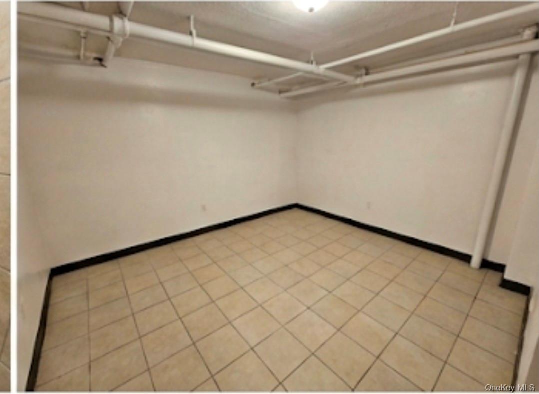 Single Family Troutville Roads  Queens, NY 11434, MLS-959799-6