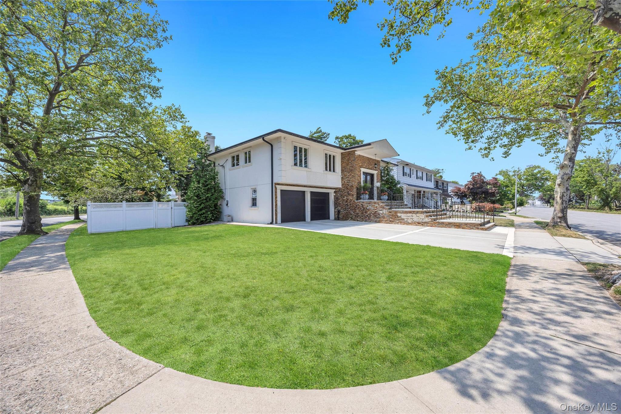 Single Family Valley Greens Drive Nassau County, NY 11581, MLS-959805-2