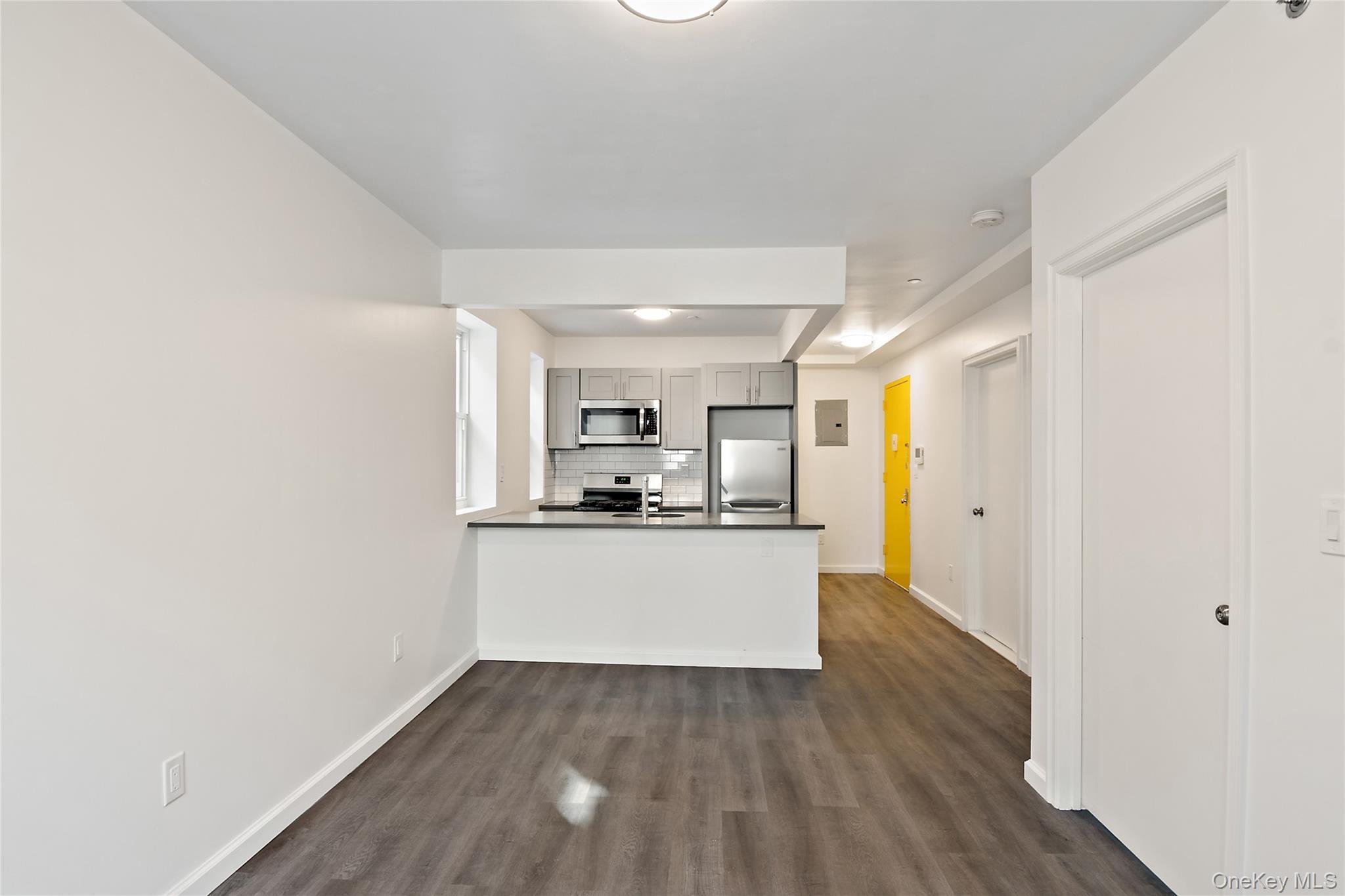Commercial Sale Morris Avenue  Bronx, NY 10456, MLS-959846-21