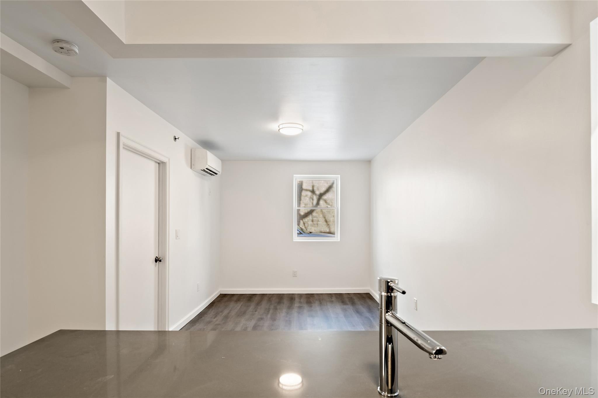Commercial Sale Morris Avenue  Bronx, NY 10456, MLS-959846-26