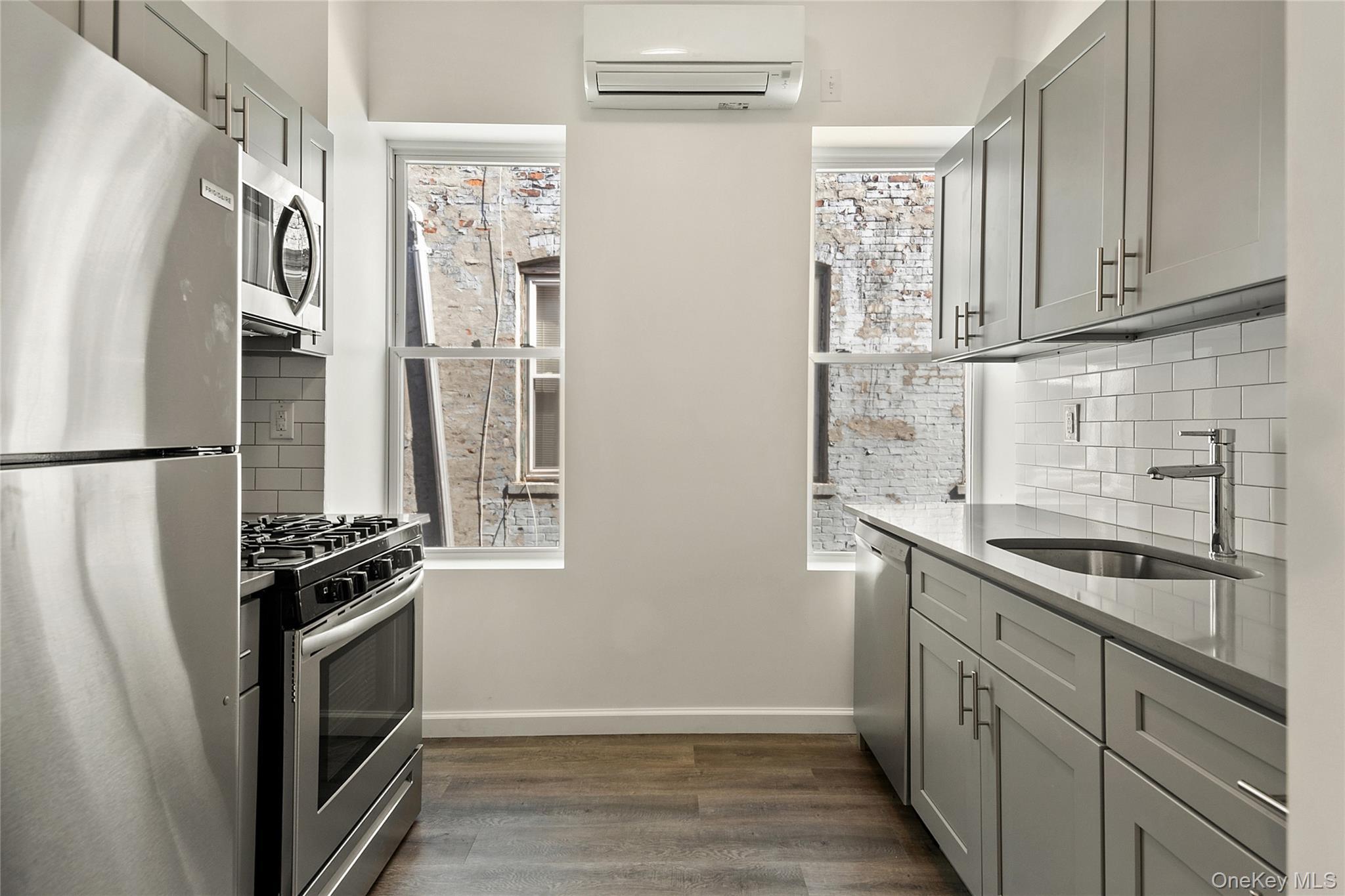 Commercial Sale Morris Avenue  Bronx, NY 10456, MLS-959846-29