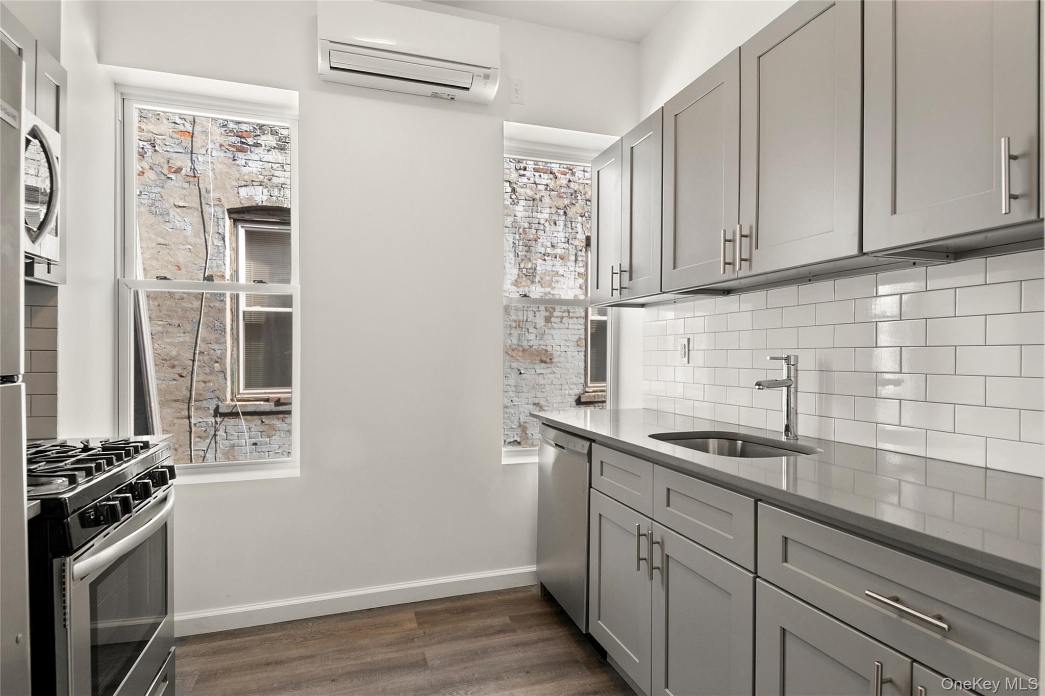 Commercial Sale Morris Avenue  Bronx, NY 10456, MLS-959846-30