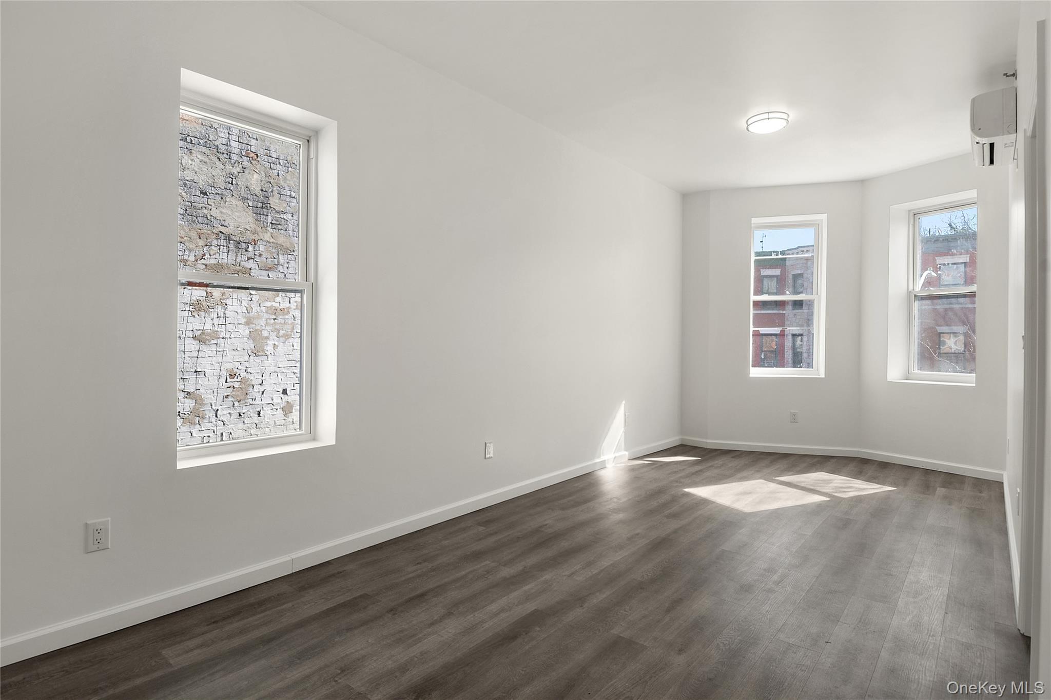 Commercial Sale Morris Avenue  Bronx, NY 10456, MLS-959846-32